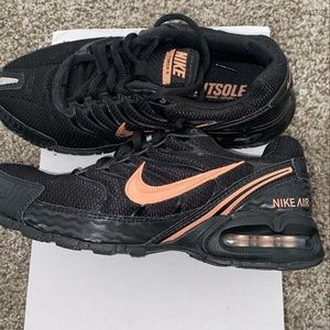 Women’s Nike Air Max Torch 4